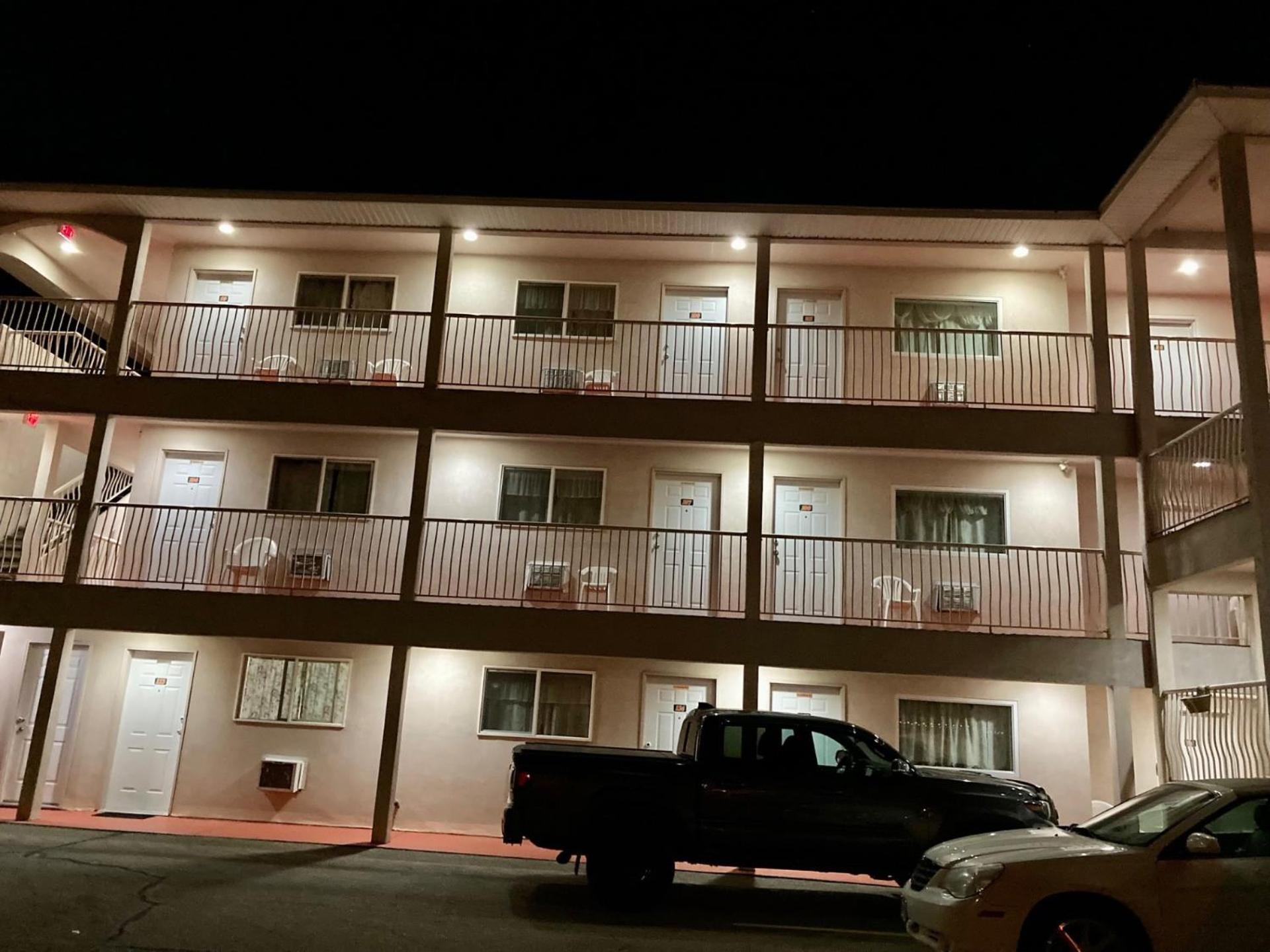 غراند فوركس Motel 99 المظهر الخارجي الصورة